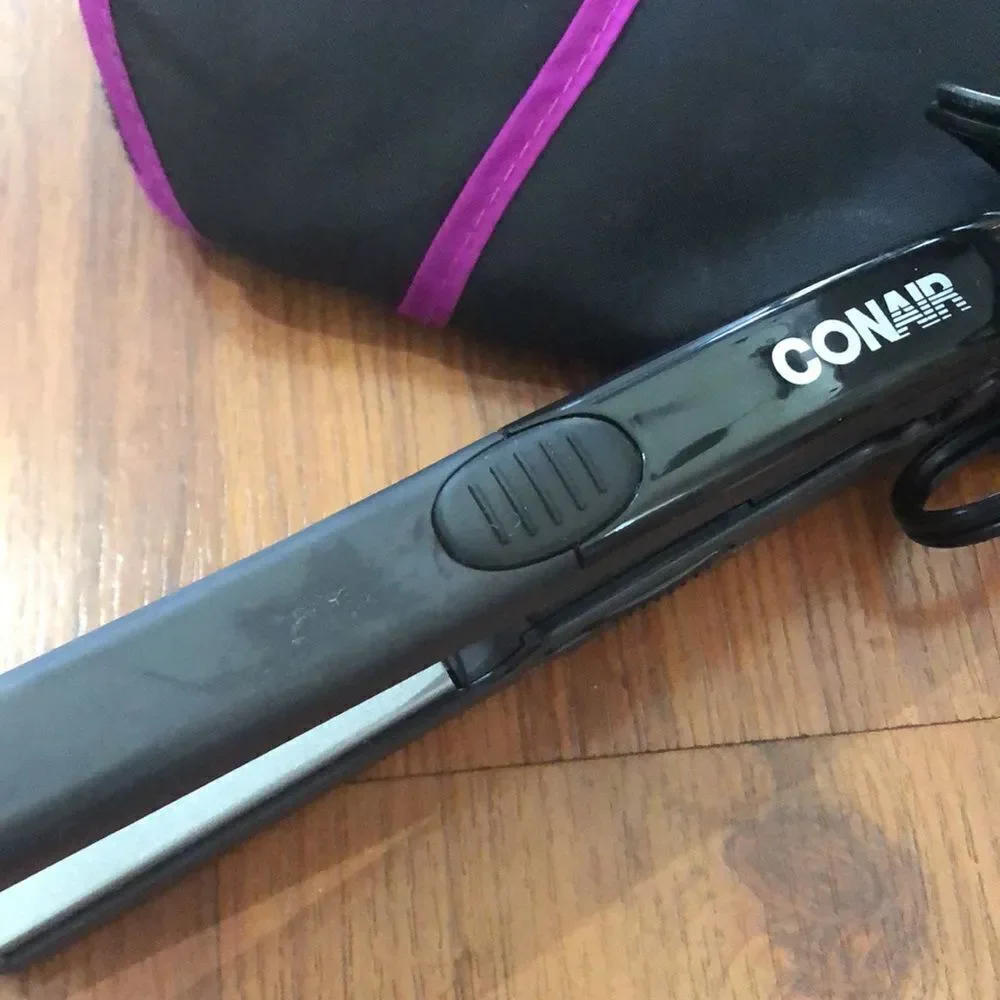 Conair mini flat iron travel flat iron with case